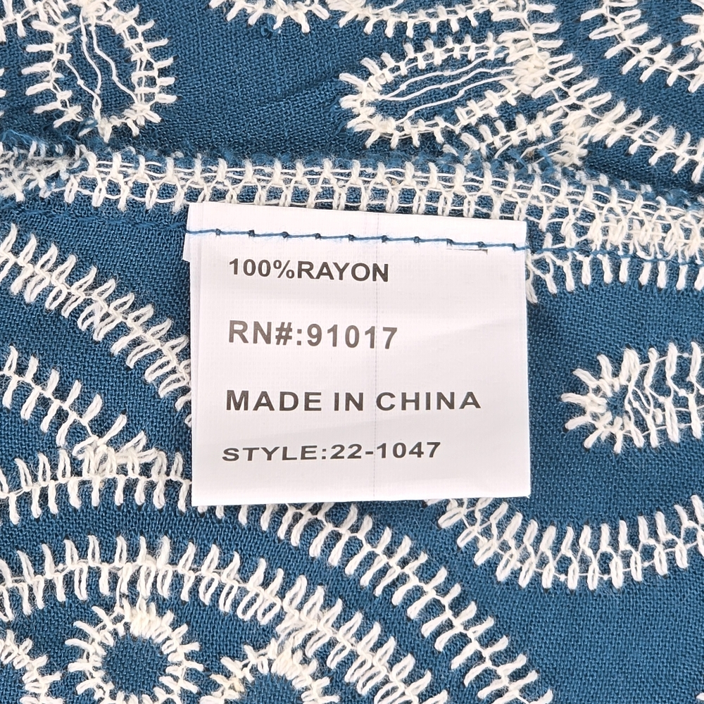 Solitaire Embroidered Peasant Top Teal White Size XL NWT - Picture 7 of 8